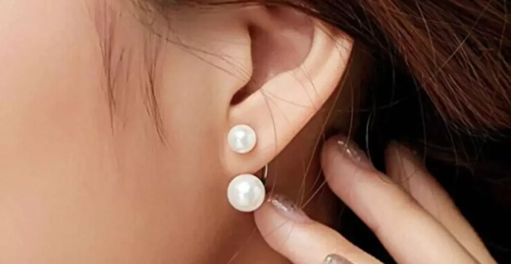 Give Pearl Earrings a New Lustre